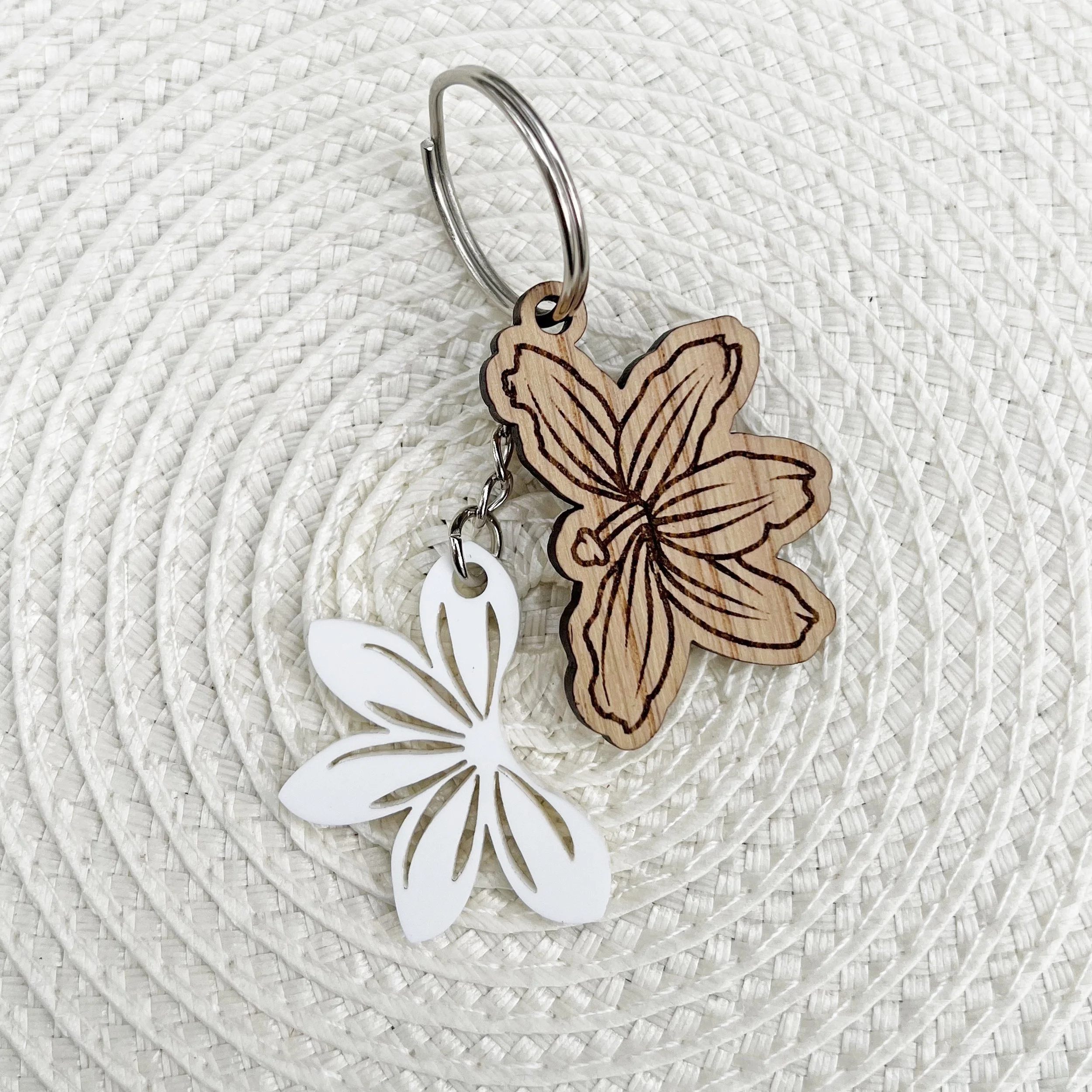 key*s collection★木馬★オブジェ★花台 Naupaka Mo'olelo Keychain — Pueo Projects